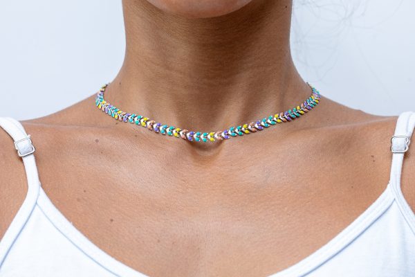 Eternos Acessórios - Colar Feminino Chocker Escama de Peixe Colorida Aço inox 