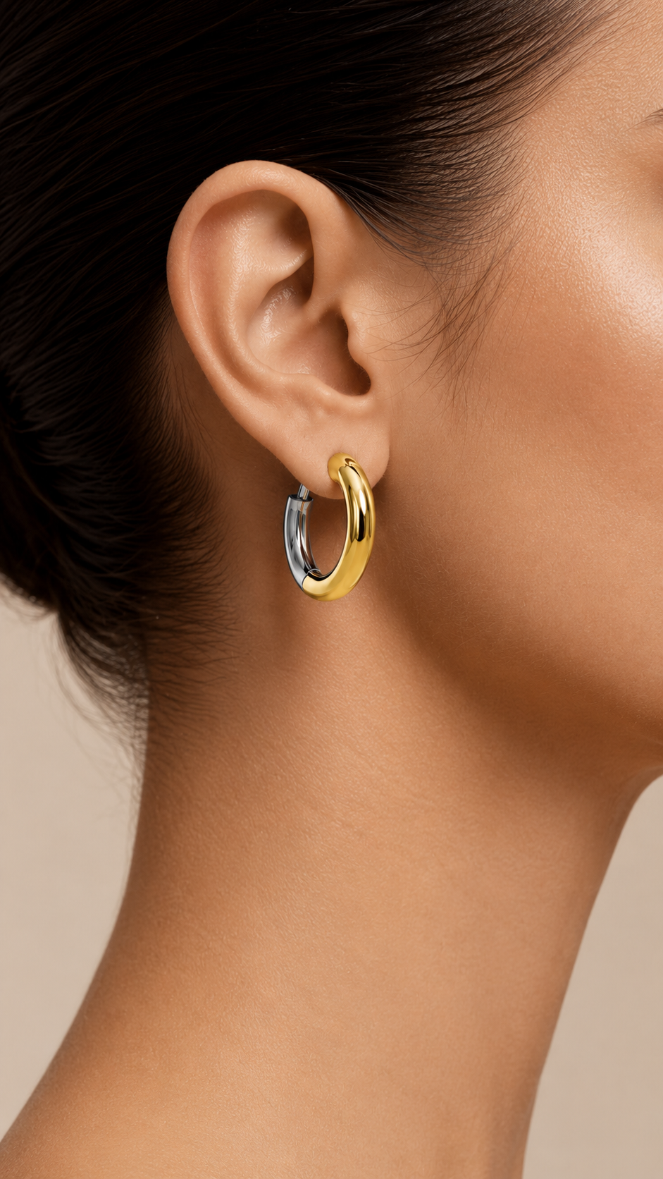 Eternos Acessórios - Brinco Feminino Argola Grande Bicolor Prata e Dourado em Aço Inoxidável 316L Brinco Feminino Argola Grande Bicolor Prata e Dourado em Aço Inoxidável 316L - Imagem 2