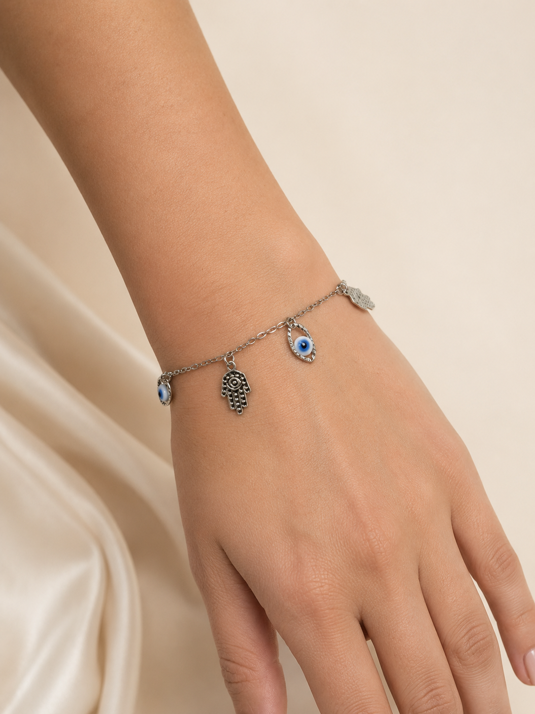 Eternos Acessórios - Pulseira Feminina Aço Inox 316L Olho Grego e Mão de Fátima Pulseira Feminina Aço Inox 316L Olho Grego e Mão de Fátima