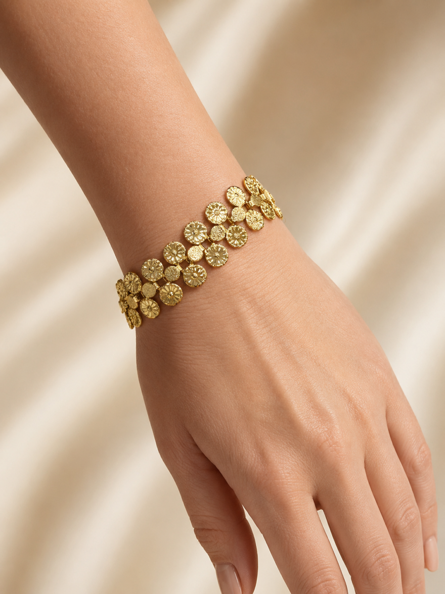 Eternos Acessórios - Pulseira Feminina Medalhas Luxo Dourada em Aço Inox 316L Eternos Acessórios - Pulseira Feminina Medalhas Luxo Dourada em Aço Inox 316L