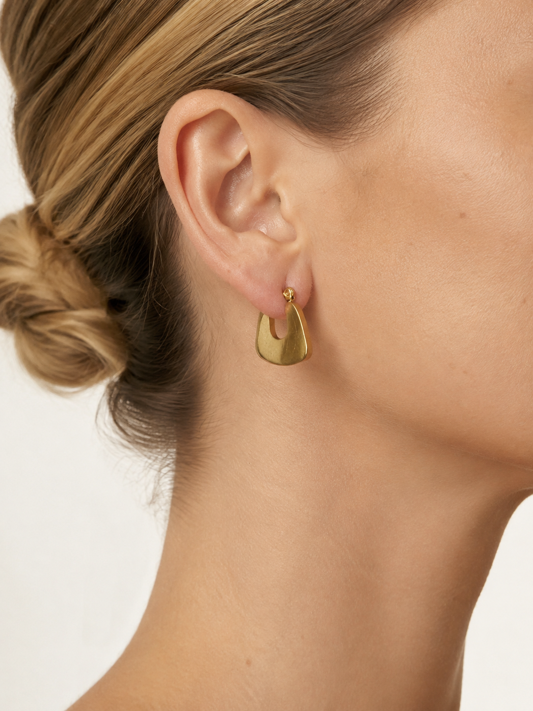 Eternos Acessórios - Brinco Feminino Argola Dourado Aço Inoxidável 316L Leque Brinco Feminino Argola Dourado Aço Inoxidável 316L Leque - Imagem 2