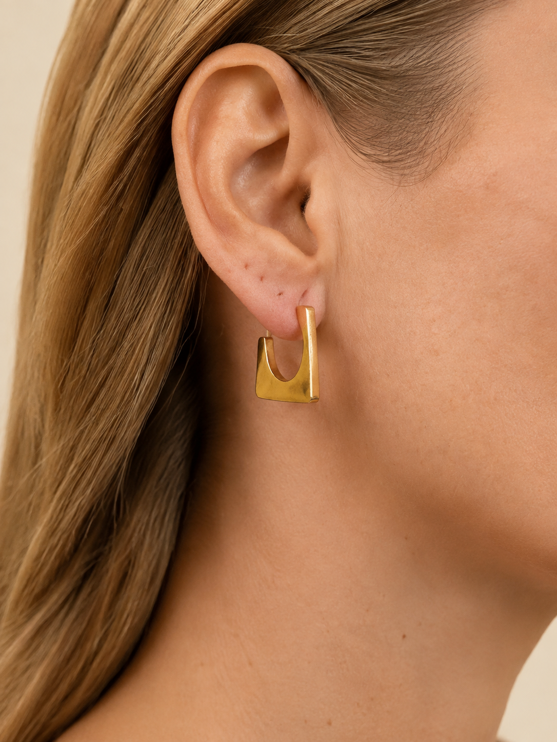 Eternos Acessórios - Brinco Feminino Argola Quadrada Dourado Aço Inoxidável 316L Brinco Feminino Argola Quadrada Dourado Aço Inoxidável 316L - Imagem 2