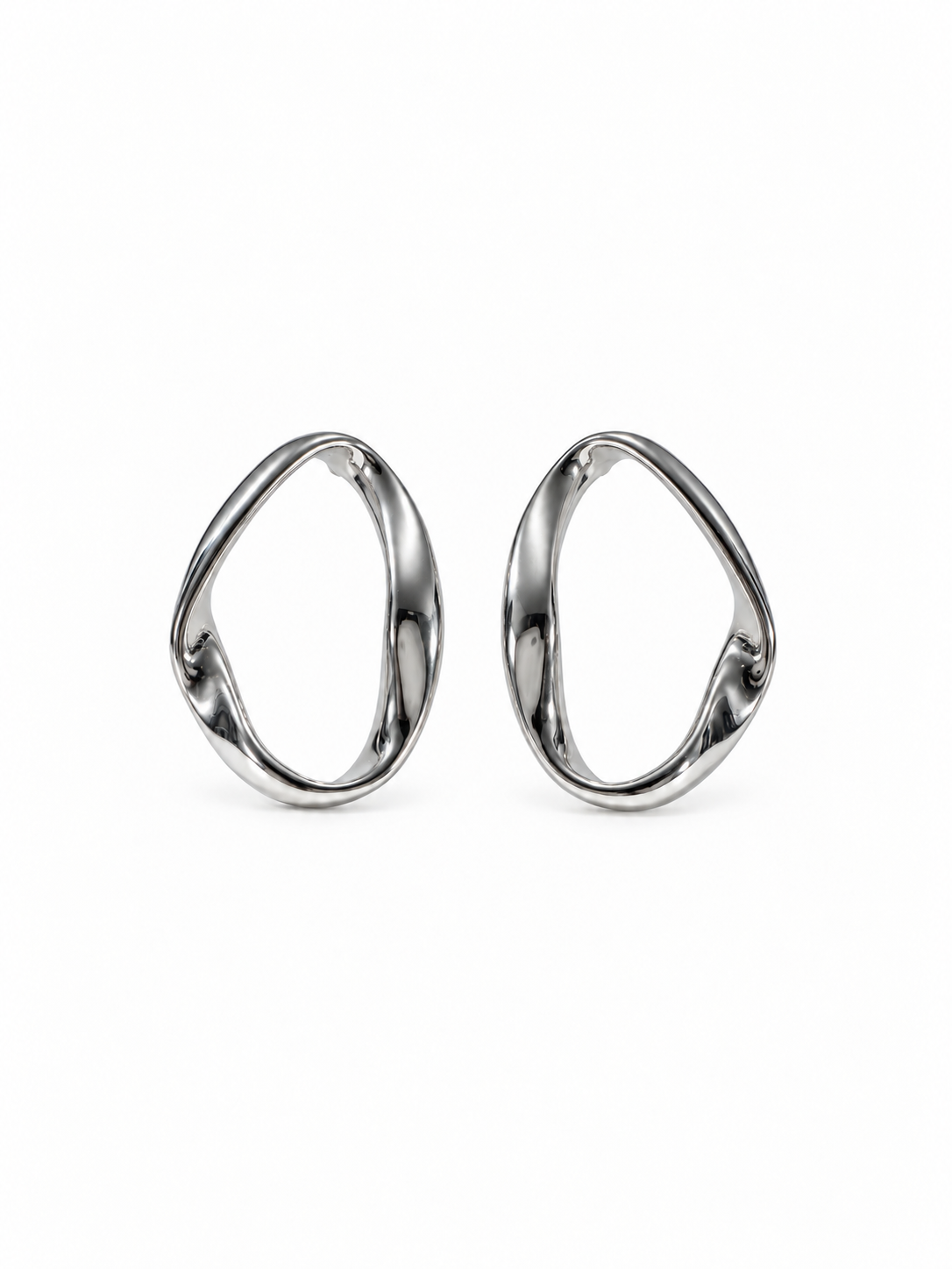 Eternos Acessórios - Brinco Feminino Aço Inox 316L Argola Torcida Eternos Acessórios - Brinco Feminino Aço Inox 316L Argola Torcida